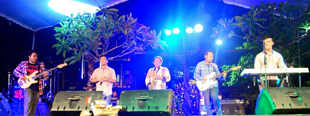 Trimakasi banyak Bem Unwar yg tlah mengundang kta dan temen2 panitia atas kerjasamanya dlm acara Gradasi 5,