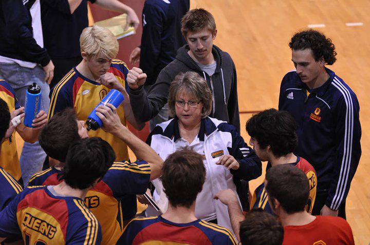 FemaleCN's tweet photo. Meet @BrendaWillis5 - The only female Head Coach of a men's University volleyball Team! 

 http://t.co/n0LbyMgF5g http://t.co/GhcsHg6q6B