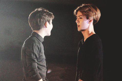 ce_hun's tweet photo. D.O ♥ S E H U N
#DO #Sehun
#EXO http://t.co/Wk7ImlTX0N