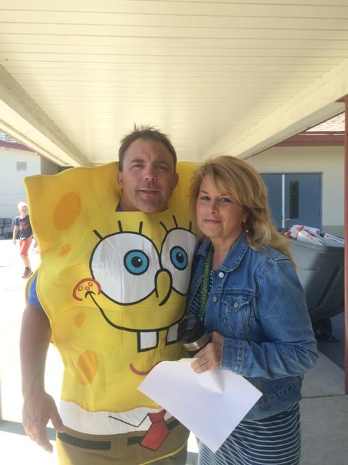 SpringerSpenade's tweet photo. Congrats to Springer for raising $340 for UCSF Benioff Children's Hospital. You earned a Sponge Bob visit! #lasdk8 http://t.co/JZuM7K0KRV