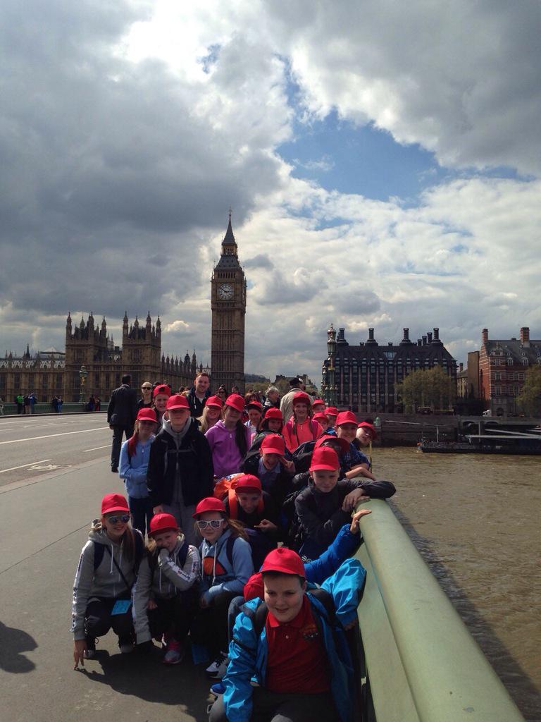 After a busy day in London and a trip on the Eurostar, P7 have arrived in Paris, now getting ready for bed. #tired