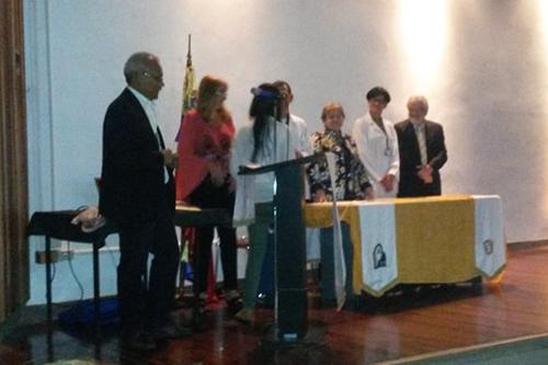 NotiMedUCV's tweet photo. #UCV La Escuela “José María Vargas” premió a estudiantes destacados http://t.co/3bJt70U59Y http://t.co/mFXrU9JLUH