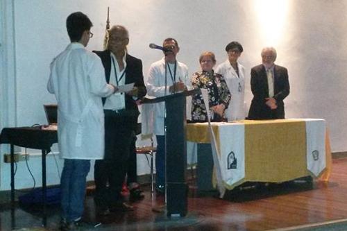 NotiMedUCV's tweet photo. #UCV La Escuela “José María Vargas” premió a estudiantes destacados http://t.co/3bJt70U59Y http://t.co/mFXrU9JLUH