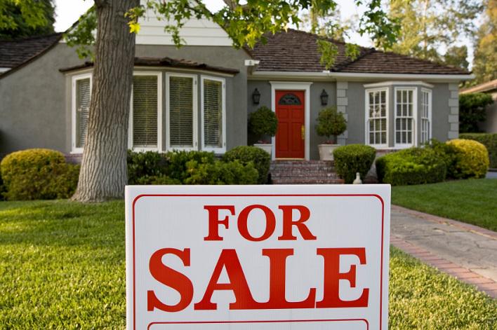 PREIMAnews's tweet photo. Report: Buying Beats Renting in 76% of Counties http://t.co/krBPmO4gTH via @CommInvestorMag http://t.co/Z0JG7e7cum