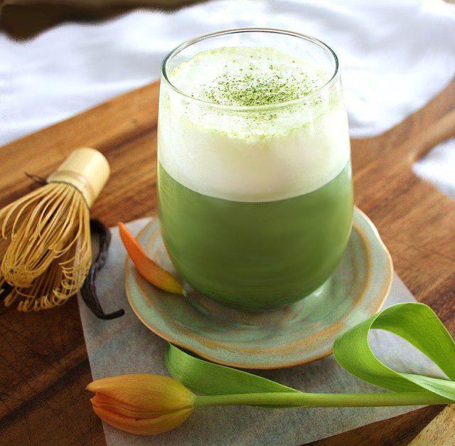 ModHealthIssues's tweet image. Have you heard of Matcha green tea yet? nutritionwellnesstips.com/the-hottest-he…