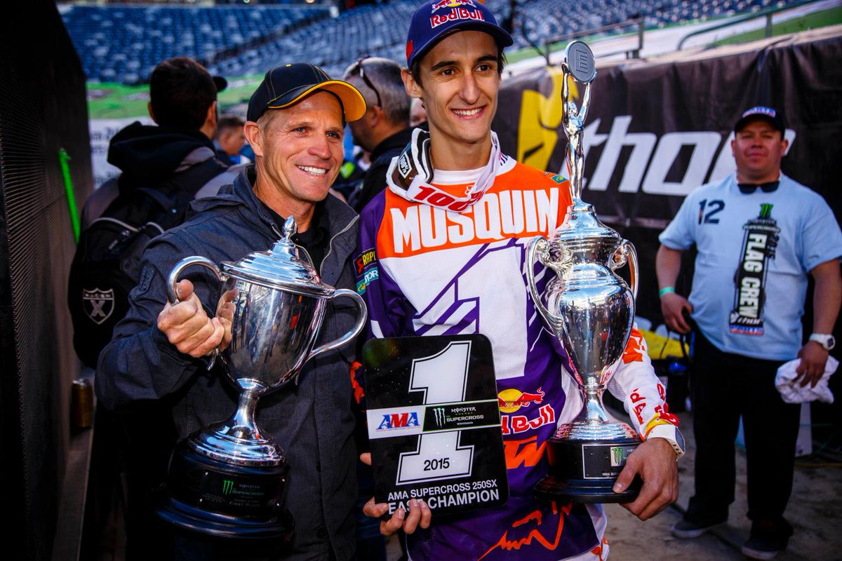 SupercrossLIVE's tweet photo. We want to send out a huge congratulations to @MarvinMusquin25 for his 250E title! 6 wins &amp; 2 runner ups = champion! http://t.co/nG9ZqnB6Fk