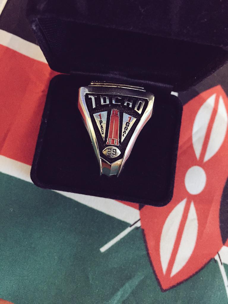 mojotocho's tweet photo. Finally 🙌🏿💍 #WPN #RingRingHello? http://t.co/vHvMULKLtw