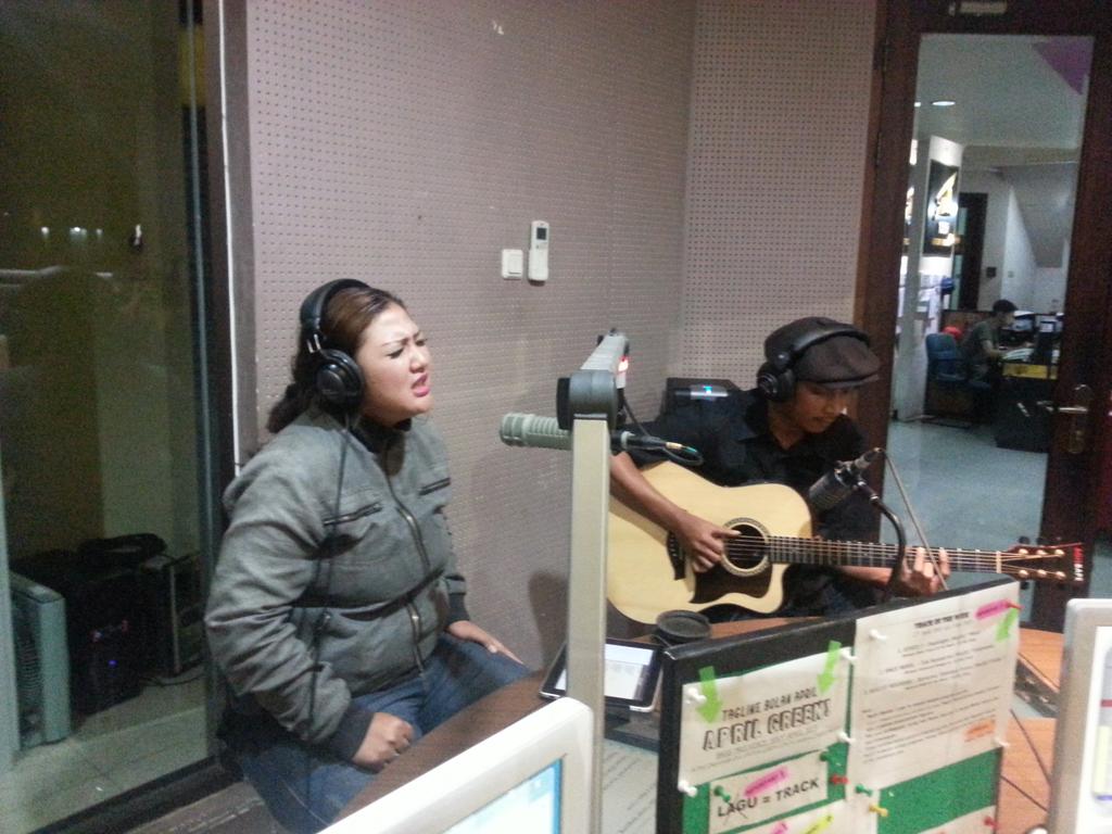 #NowPerforming @klabjazztwit - Dont Explain (Billy Holiday Cover) #BdgBgt