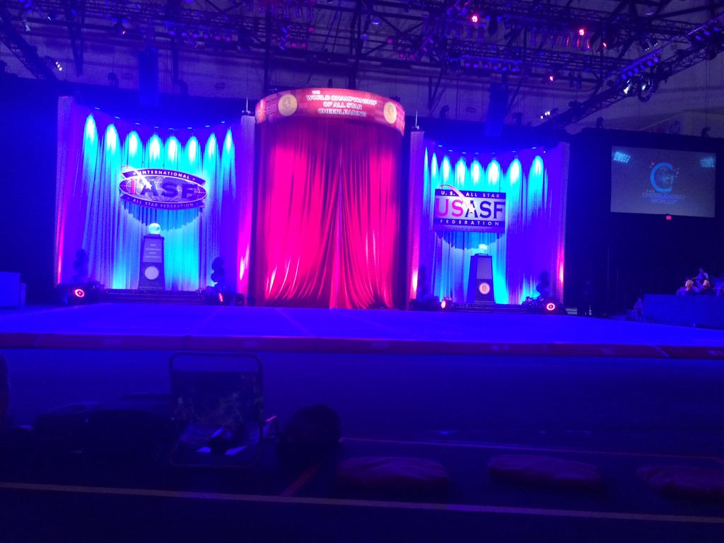 jaxayasmom's tweet photo. Here we go! Finals #SEOTAS http://t.co/S61Zu2n4zi