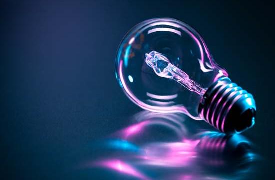 _SmartLighting's tweet photo. Market #LED industry: current situation and prospects #lighting @aniledspain http://t.co/m6PDbhSY4D http://t.co/fIS63z61Cp