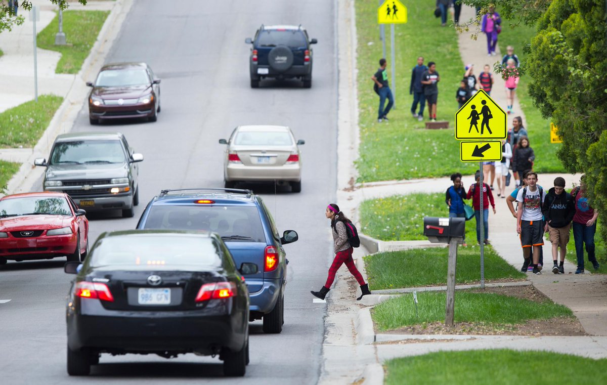 .<a href="/indianhillsna/">Indian Hills NA</a> concerned about increased traffic, danger on formerly kid-friendly 27th Street ljw.bz/1DPOHLf