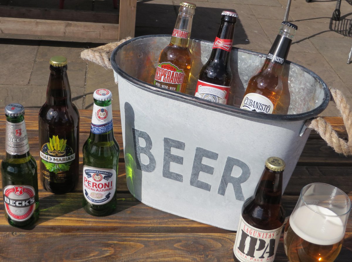 Try our new "Beer Tub" at the Burger depot this evening.
Pay for 6 beers in our vintage beer tub and get a 7th FREE.