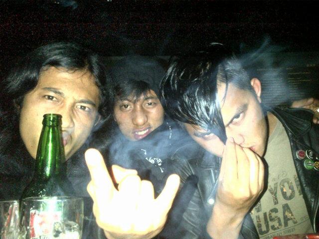 fimenas's tweet photo. \m/ http://t.co/ViXh5too7y