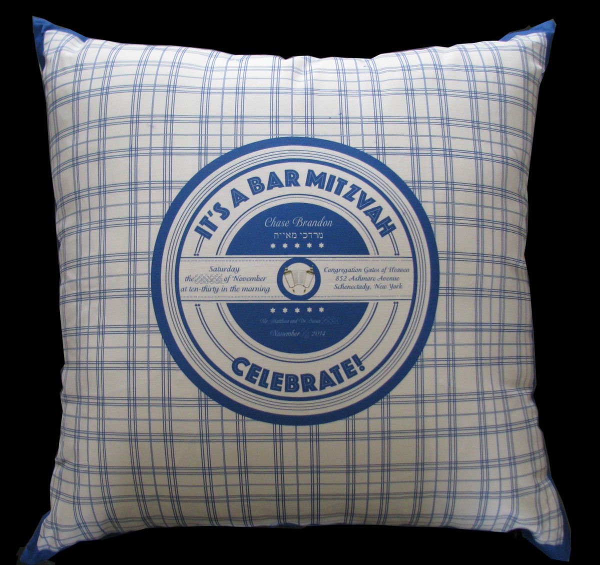 Chase's retro signing pillow!  Fun! #mitzvahmonday  thepiecedpalette.com/chases-27-retr…