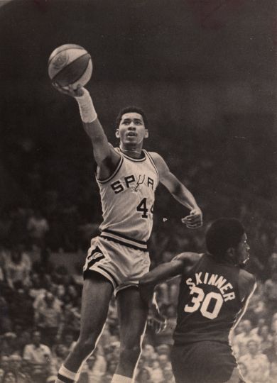 Happy Bday 2 the George Gervin: he invented the & sparked SA\s love affair w/ the  