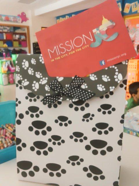 bennemama's tweet photo. LOVED getting my suprise from #missionjc this morning! Made my Monday so much better #blessed #CelebrateMonday http://t.co/uKpGCL1Hn4