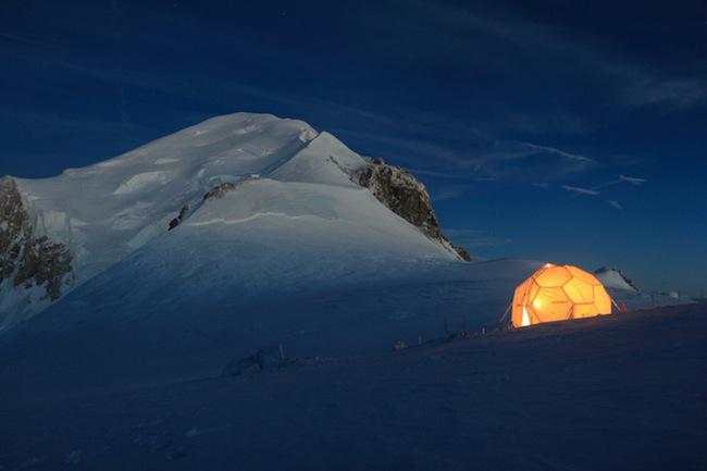 The #Alps : #Antarctica soon to be a bank of ice cores bit.ly/1GnD8wr #globalwarming cc @UJFGrenoble