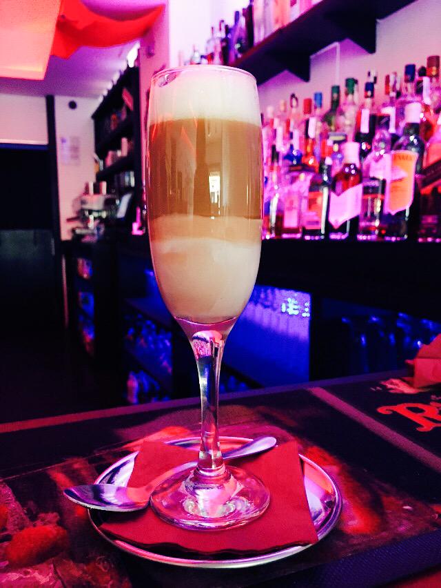 MILANCAFFRIALTO's tweet photo. Te apetece un caffe ?? Deliciosos aromas encontraras en el @MILANCAFFRIALTO !!! http://t.co/36s0fW9QnU