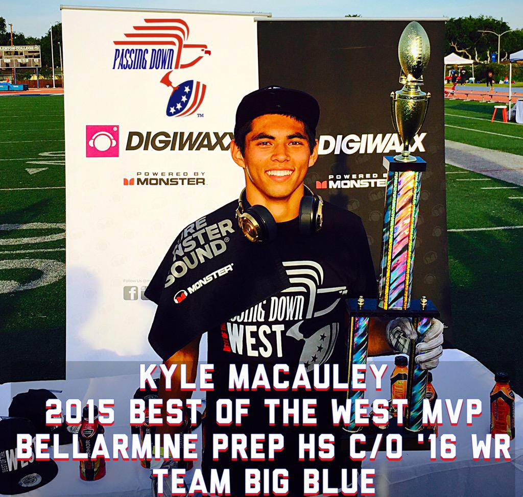 PassingDown's tweet photo. @Kyle_Macauley5 takes home '15 #PassingDown #BestoftheWest MVP & @monsterproducts #Monster24k headphones. #MonsterMVP http://t.co/r5e6fVkNUb