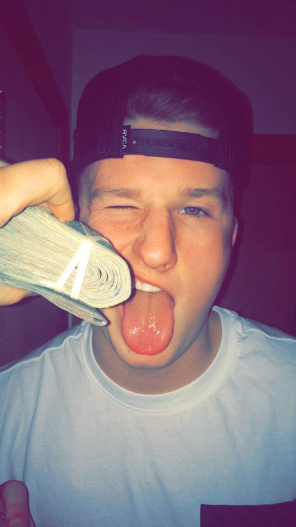 CamRiley3's tweet photo. huge happy birthday s/o to my day one brother @MattGalvin5 #muchlove #OW6 http://t.co/8vATRNrycj