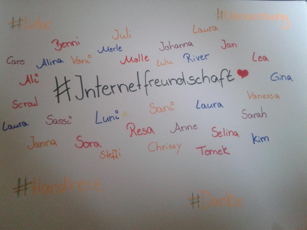 AnniGrayGray's tweet photo. #Internetfreundschaft ♥ http://t.co/oQnQxZ951x