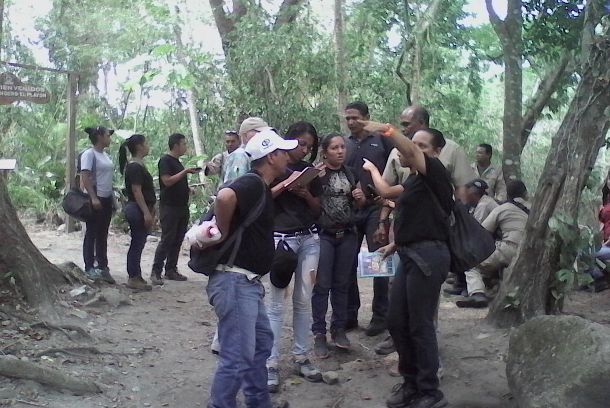 ParquesYaracuy's tweet photo. Formación de Guardaparques @inparquesgob @YaracuyPnMn http://t.co/UxZA2PG4su