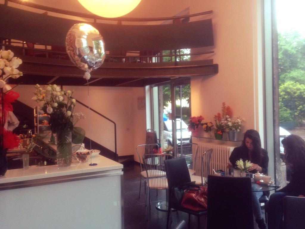 crissycafe's tweet photo. #crissycafe #bustoarsizio @BustoTweet http://t.co/XW3VTw1N6f