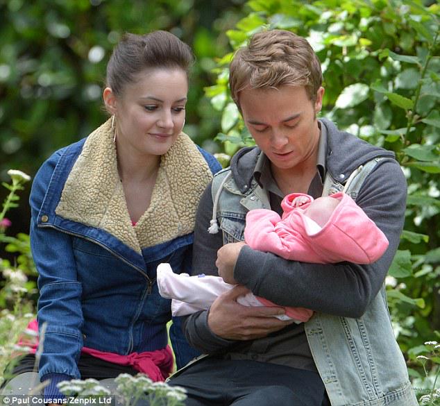 How many Re tweets can we get for this picture of Lily Platt #Corrie <a href="/itvcorrie/">Coronation Street</a> <a href="/LilyPlatt_x/">Lily Platt</a> #myfave