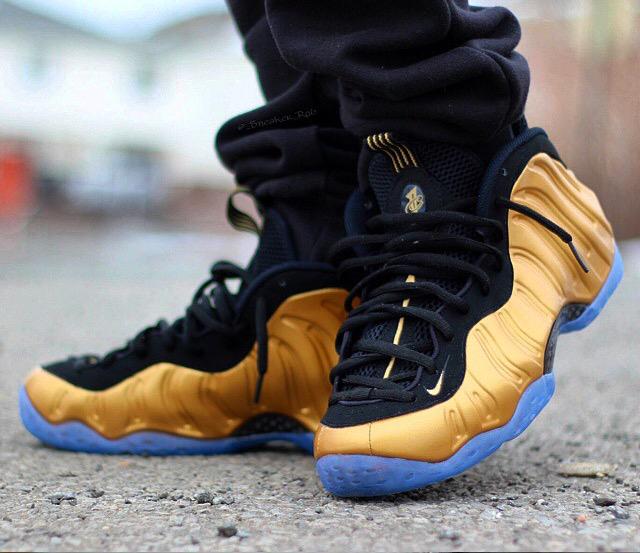 SneakerTicker's tweet photo. Metallic Gold Foams https://t.co/JFZI7Zk2ee