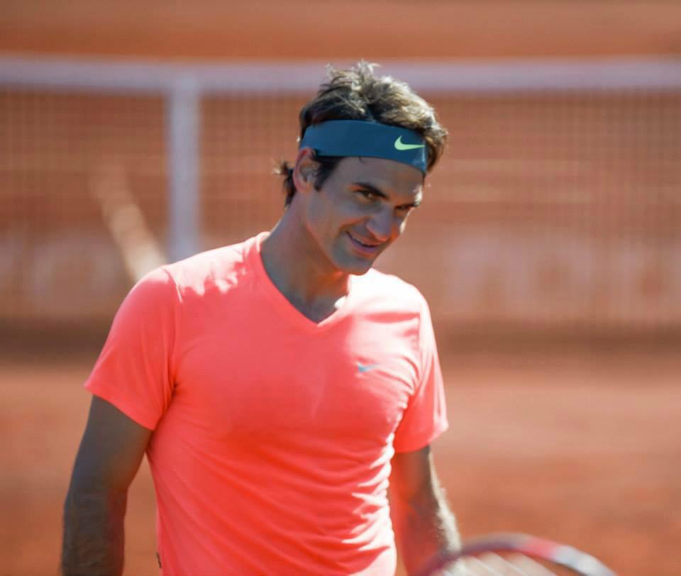 amina_rf's tweet photo. Why is he this beautiful? ๐๐๐๐ #lovingyoulongtime @rogerfederer http://t.co/iiG9juK2va