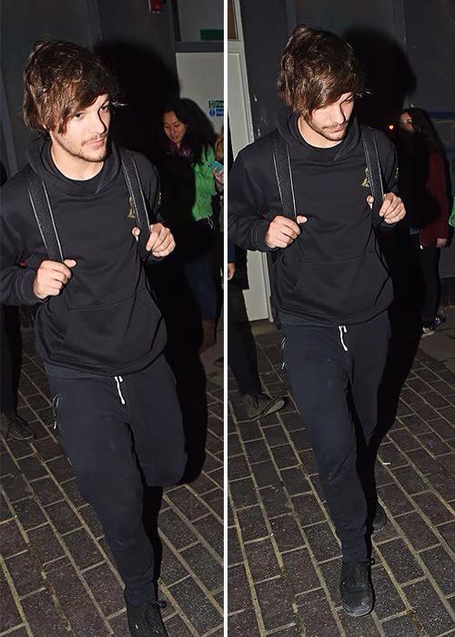 halhalabii's tweet image. why does he look like a school student HES SO FUCKING CUTE BLESS HIM