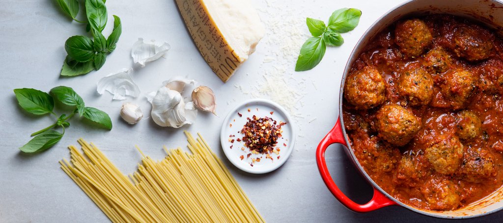 epicurious's tweet photo. We tested recipe after recipe and now present the greatest meatballs on earth: http://t.co/7J00A8SHf3 http://t.co/NXOvtjo5BV