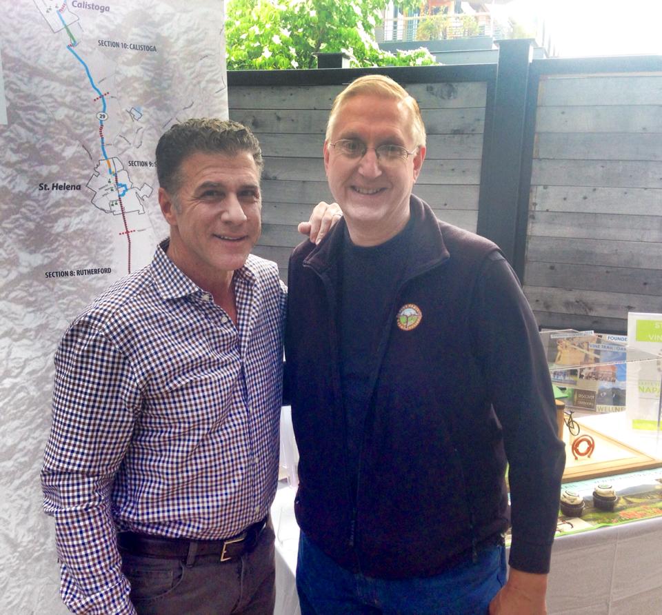 WOW <a href="/BottegaGF/">BottegaGF</a> <a href="/ChefChiarello/">Michael Chiarello</a>! bit.ly/BottegaGF-Vine… @NapaBike <a href="/FeastitForward/">FeastitForward</a> <a href="/Karascupcakes/">Kara's Cupcakes</a> #VineTrailYountville