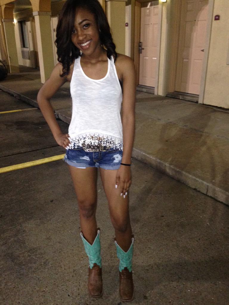 _Shanitaaaa's tweet photo. #semienstables2k15 #TXgal ๐๐ฝ http://t.co/moMXLbe6Z7