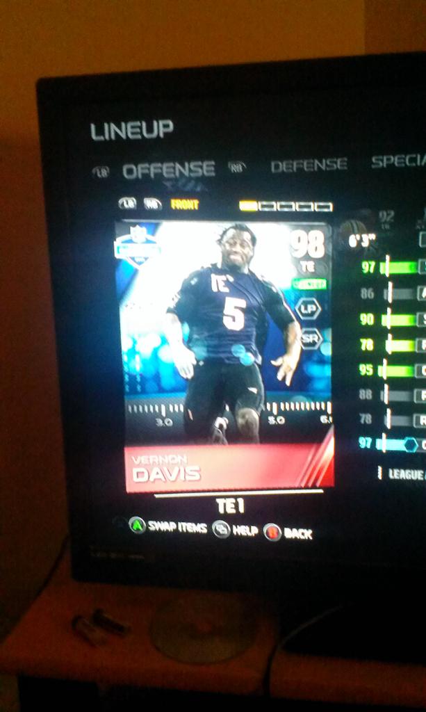 ThatGuyMUT's tweet photo. My first giveaway!  RT and follow to win!  Wins at 500 followers! @mutcardhelp @WeFindGiveaways @TrustedTradeMUT http://t.co/vYMKEOK7ij