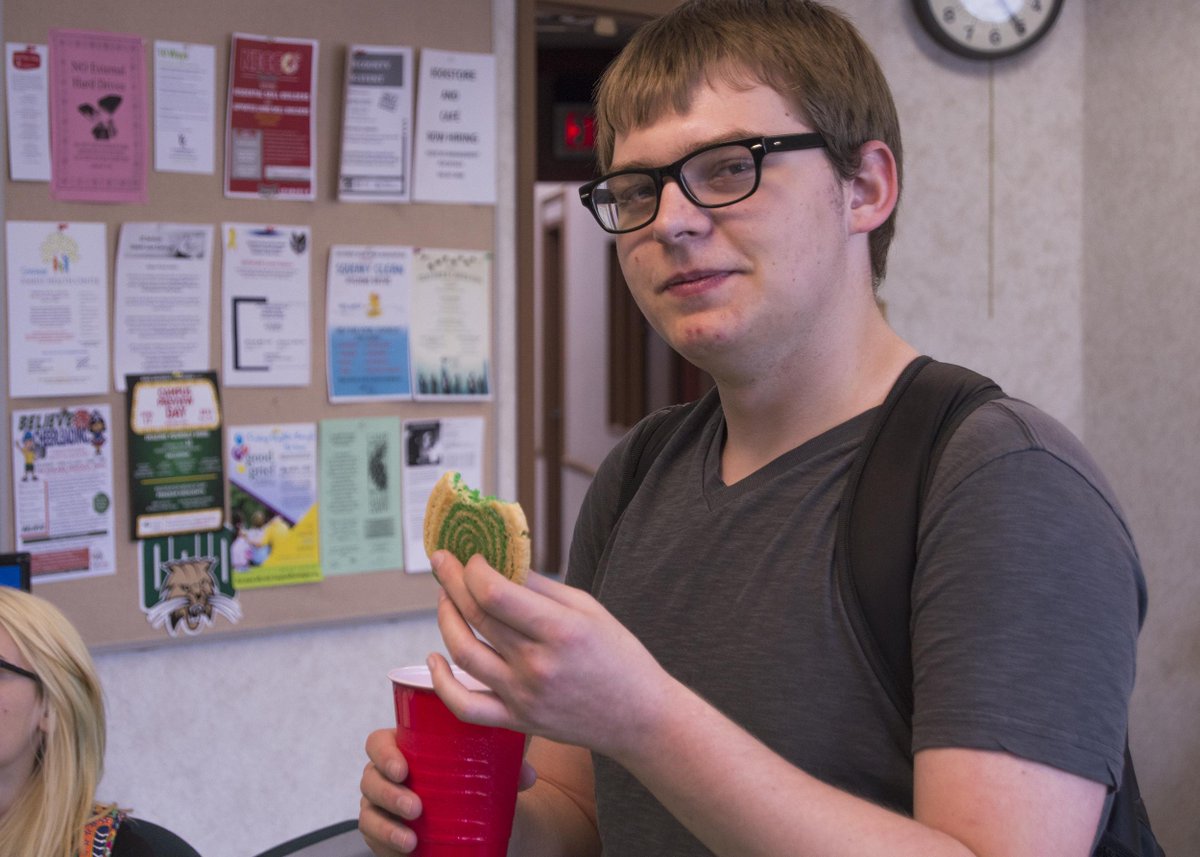 ohiousouthern's tweet photo. Finals Week! Southern campus students got a cookies and milk study break, sponsored by the Student Success Center. http://t.co/hIrSLwnmf3