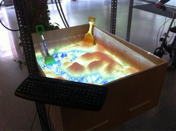 fablab sevilla tweet media