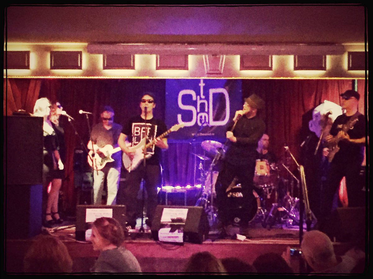 Shedheads's tweet photo. The Shed in action @CraneLane on Friday night. Launching #StealingAway http://t.co/G615jj8dOr