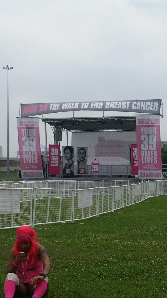 vscjev2014's tweet photo. @avon39walk I'm at 725... still need to meet my goal of 1800.. Donate PLEASE
Money goes to a wonderful cause!!!! http://t.co/R7O9MCr060