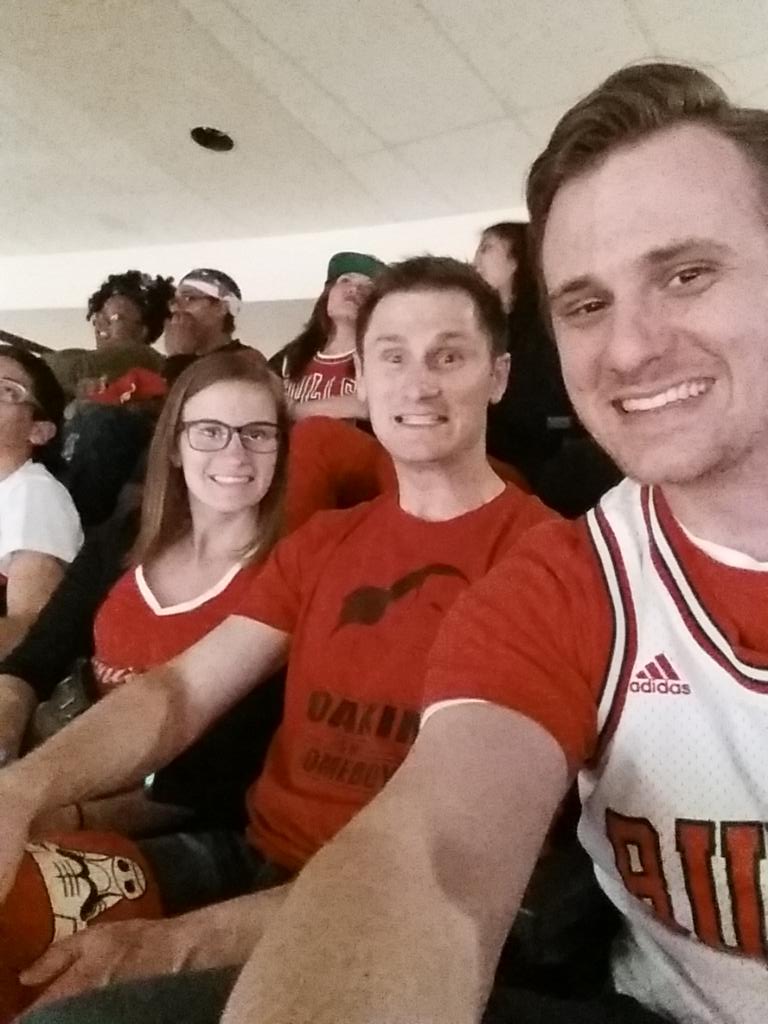 FloggingSwill's tweet photo. #cheeronchicago #gobulls we got a few playoff rookies in the building http://t.co/s90EISWcYk
