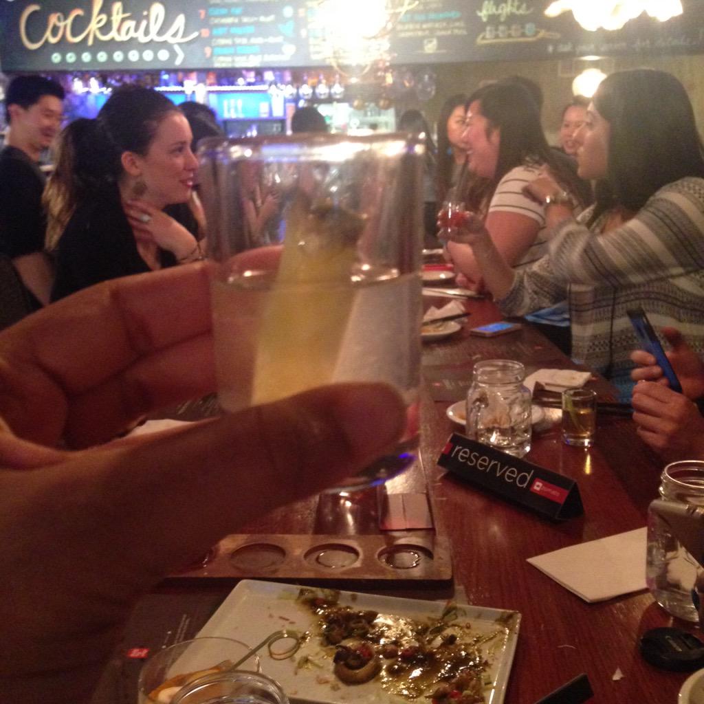 TipsyTeachers's tweet photo. Very 1st shot of #soju was pineapple infused &amp; sweet &amp; smooth! @Han_Ba_Tang #ZomatoMeetup #ZomatoXHanBaTang http://t.co/pjgjbols2E