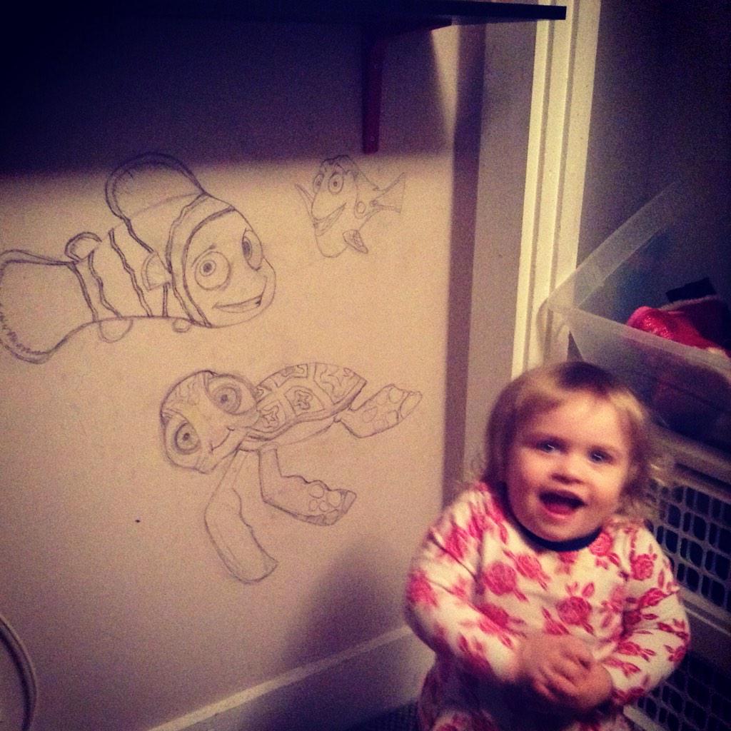 BostonRobb's tweet photo. Almost done with outline in her room. On to paint #daddesign http://t.co/v4B06QSmrf