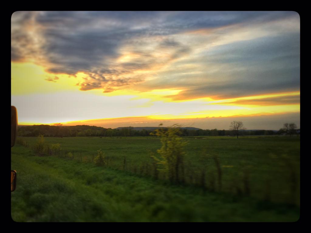 Jtwood_07's tweet photo. At the end of the day @ReturnOfRealMV, what matters is your relationship with the creator. #PursueJesus http://t.co/MBcomwSvu7