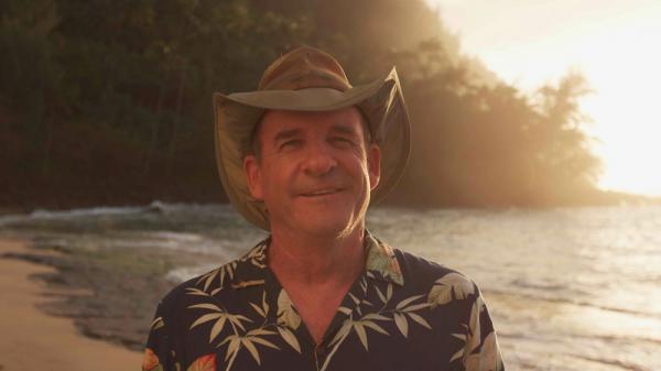 ShineAmerica's tweet photo. Meet Hawaii's Tireless TV Veterinarian: The #AlohaVet! http://t.co/OjWvpYwfxW http://t.co/eb6q7Cq84L