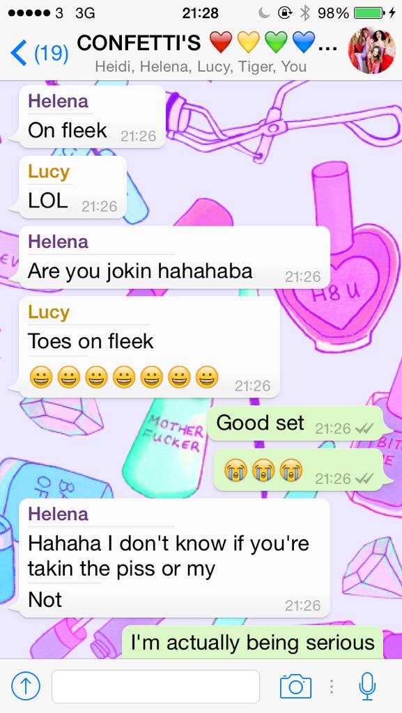 ConfettiCrowd's tweet photo. GURLS SUPPORT EACH OTHER THROUGH TOE AND THIN #confettiwhatsappoftheday #toeappreciation 😭💦 http://t.co/7eoJNX1f5x