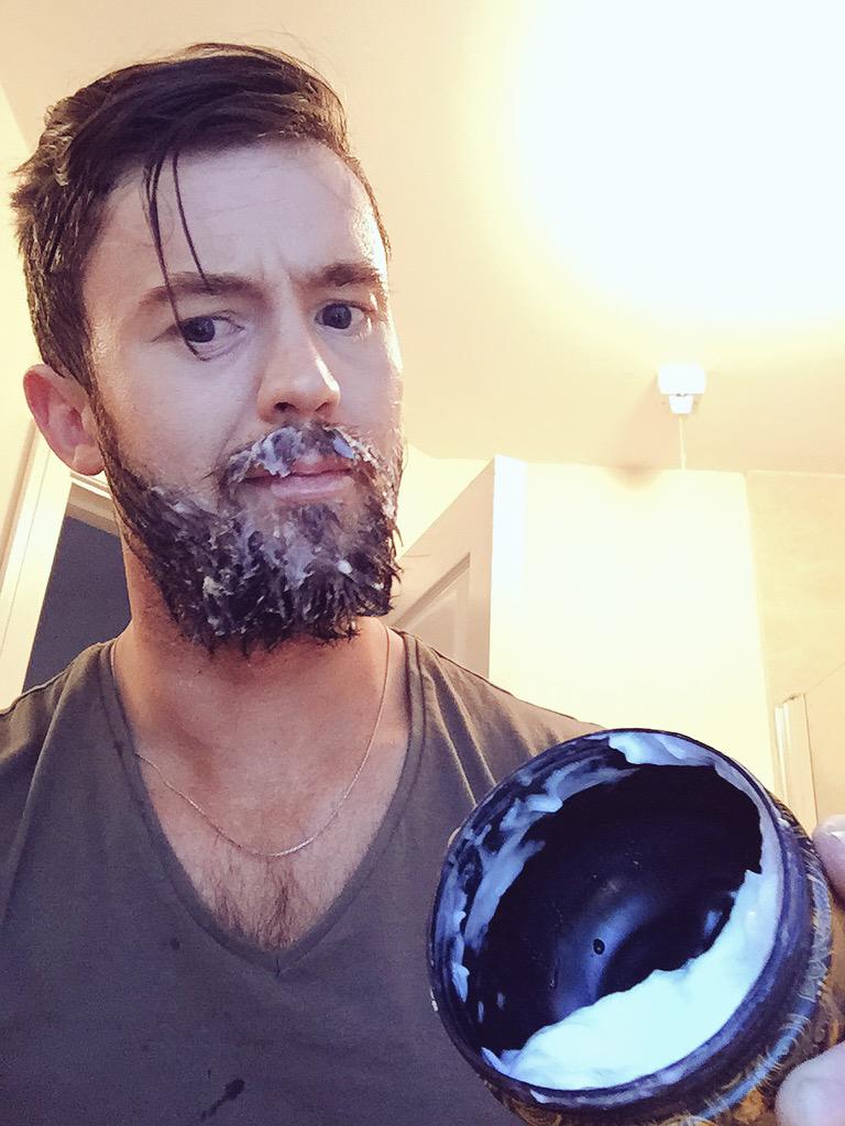 deric_tv's tweet photo. Beards take time &amp; care #conditioning #grooming #beard #BeardedMen 👨 http://t.co/tn8OuZ3kRg