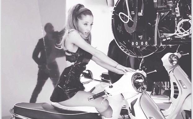 YoursTrulySam's tweet image. #1YearOfProblem unreal