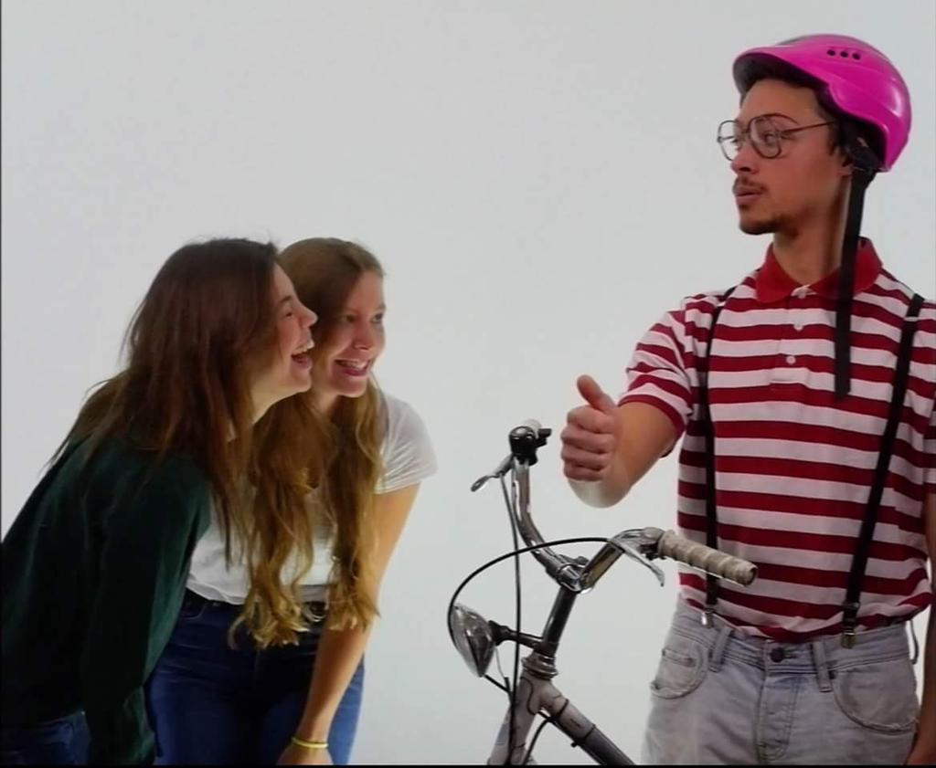 Bei Frauen ist <a href="/aurelmertz/">Aurel</a> ein Looser! Wie er das ändert gleich um 23:45 auf @tele5de. #boomarama #hairyhelmets