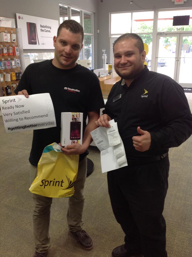VidalFlagler's tweet photo. Who wants a free tablet??? #Champions #GettingBetterEveryDay #TeamFlagler @mvidaljr0219 http://t.co/idlDog2SAd