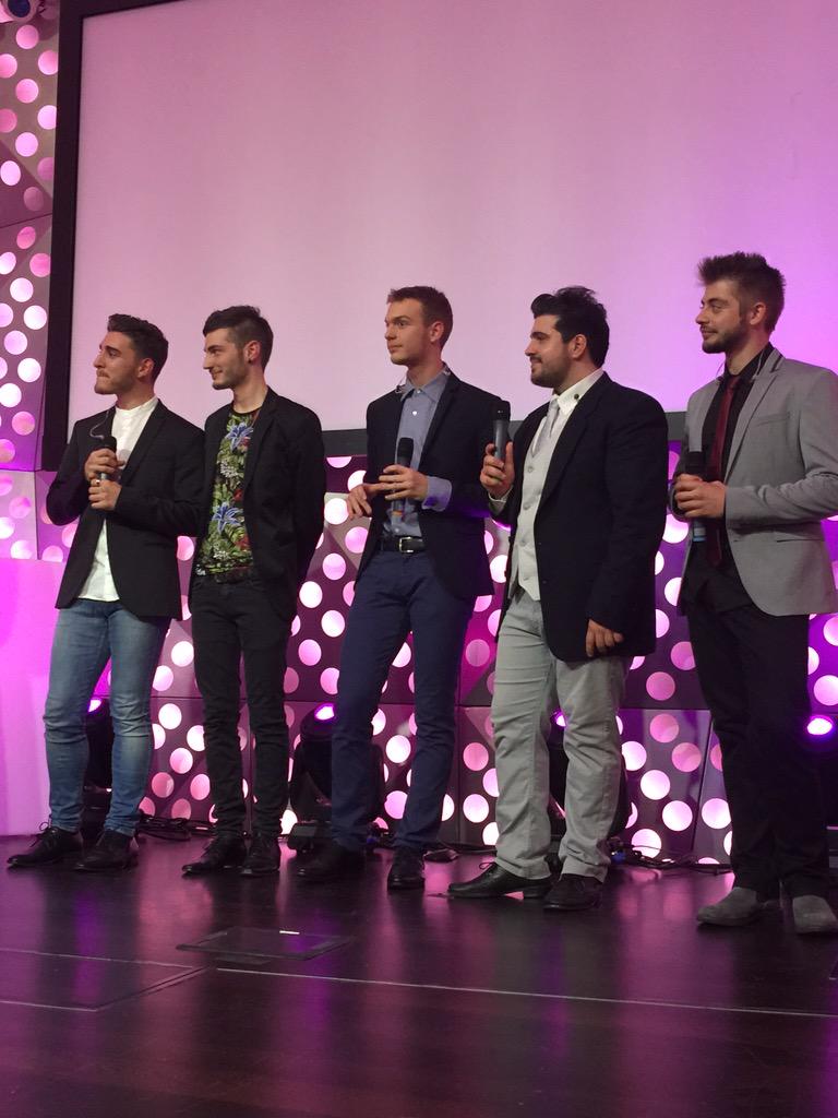 alicoccia's tweet photo. @alicoccia: Uno #spritz con gli @SpritzforFive ! #CheBellas #PitchPerfect2 @UniversalPicsIt @RDS_official #eventoRds http://t.co/nZbN8K91gy
